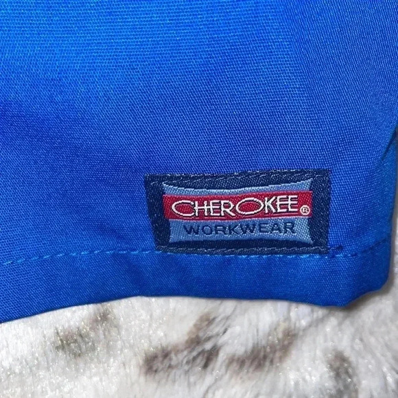 NWT Cherokee Scrub Top - Picture 4 of 5